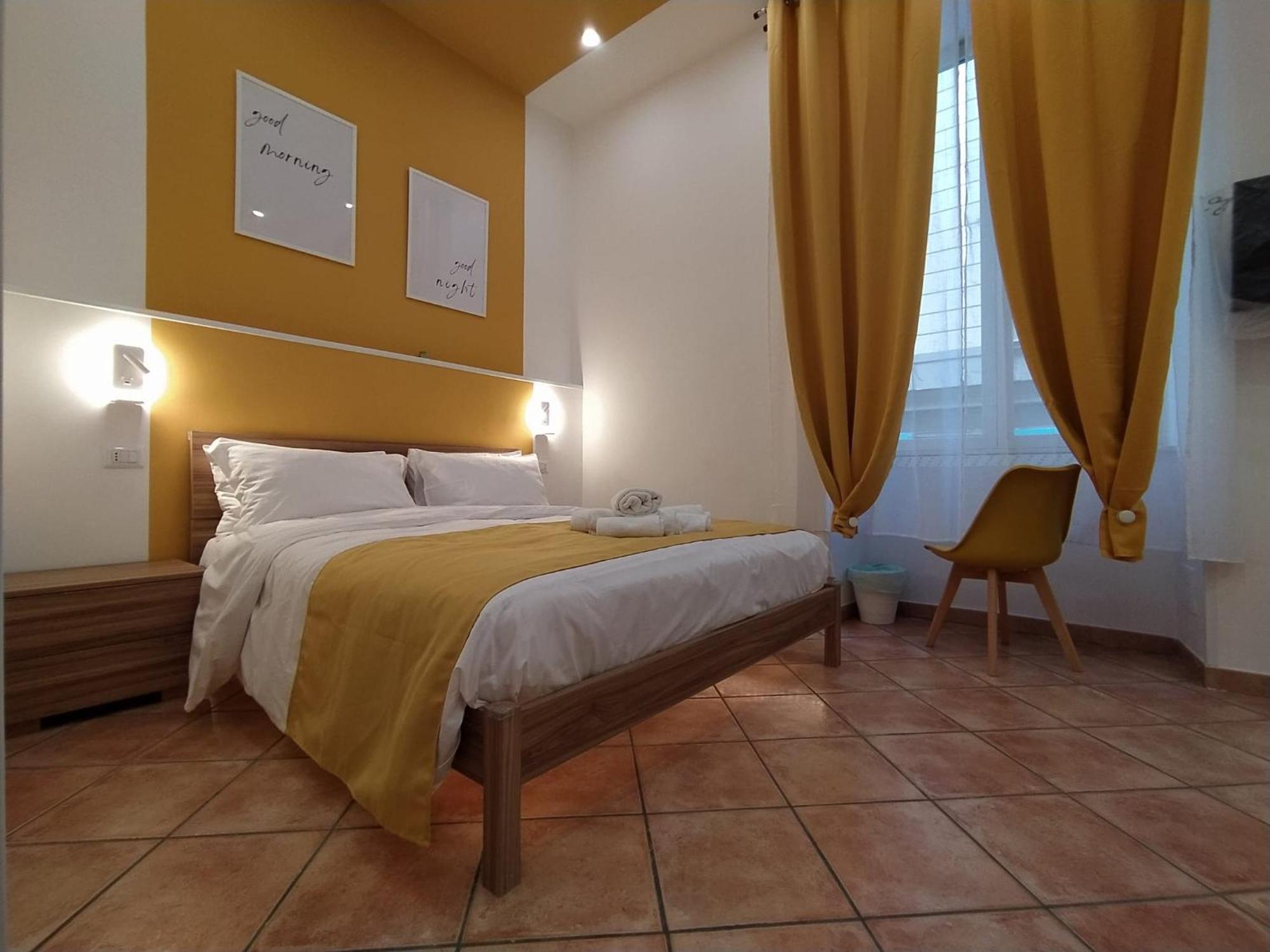 Nacasa Couette-café Naples